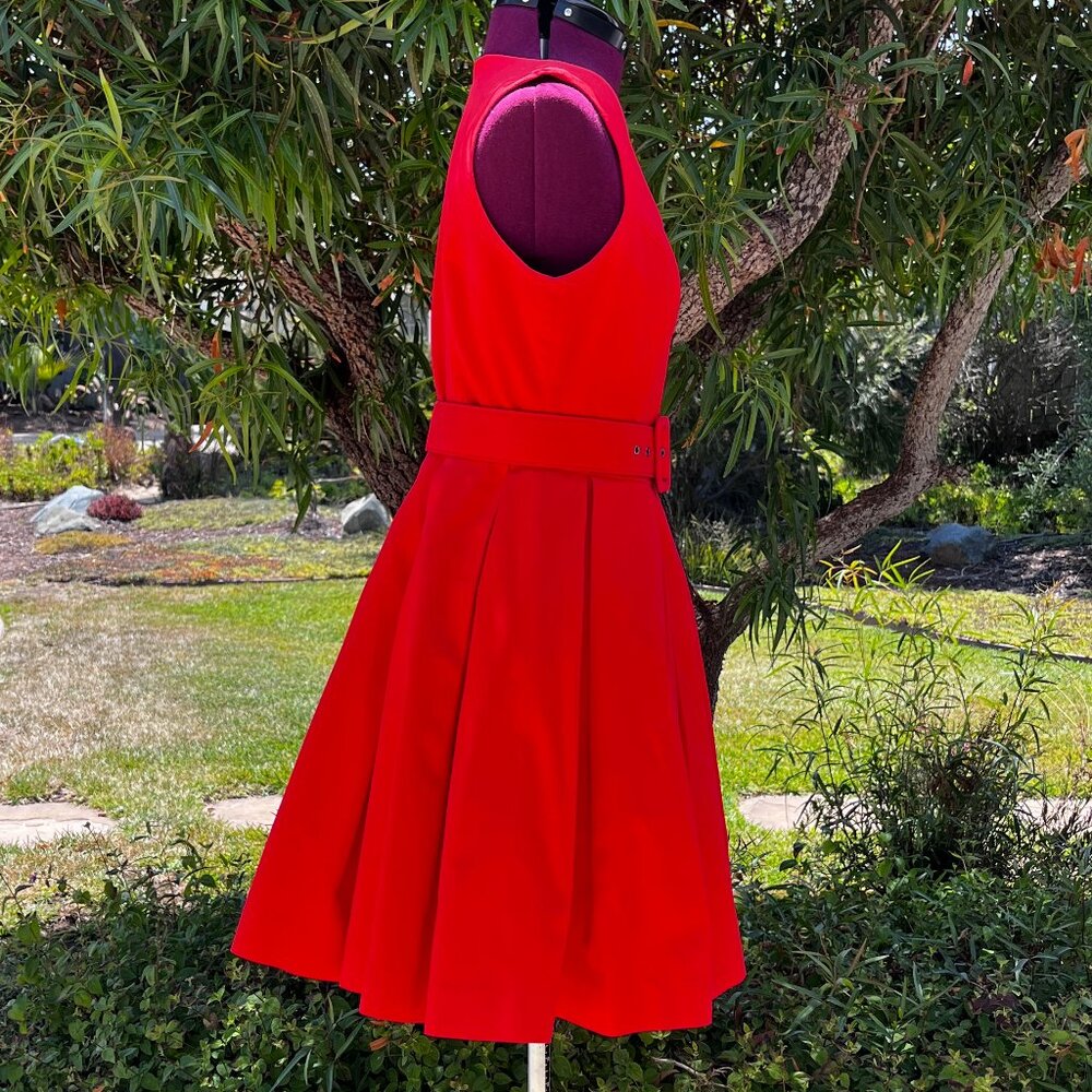 TOMATO RED Retro Fit and Flare Matte Red Dress with Belt Full Pleated Skirt sz 8 - Picture 3 of 8